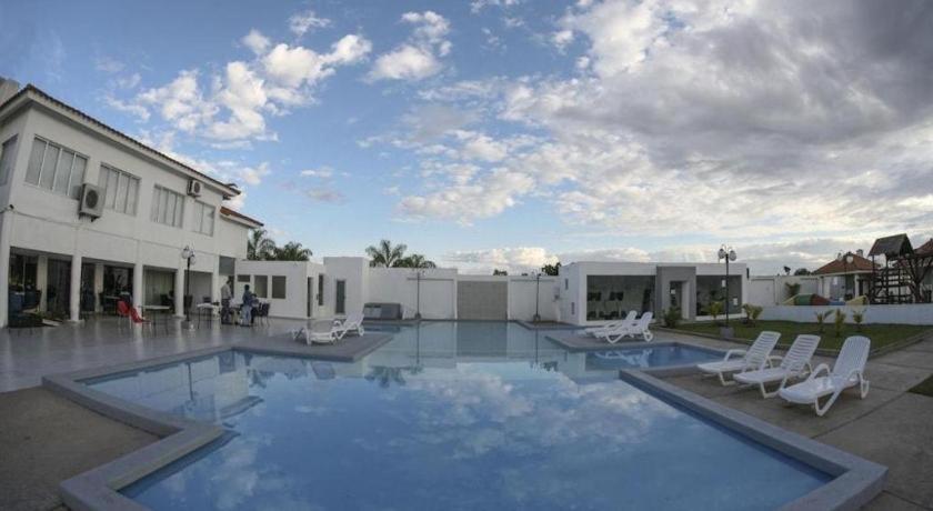Terranova Suites Санта Крус де ла Сиера Екстериор снимка